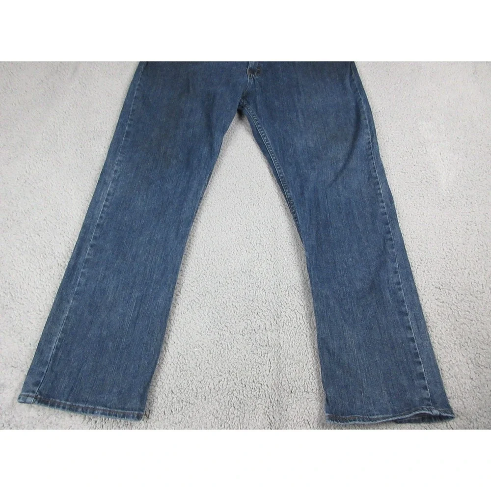 Wrangler Straight Fit Jeans Mens 38x30 Blue Medium Wash Stretch Denim Pants